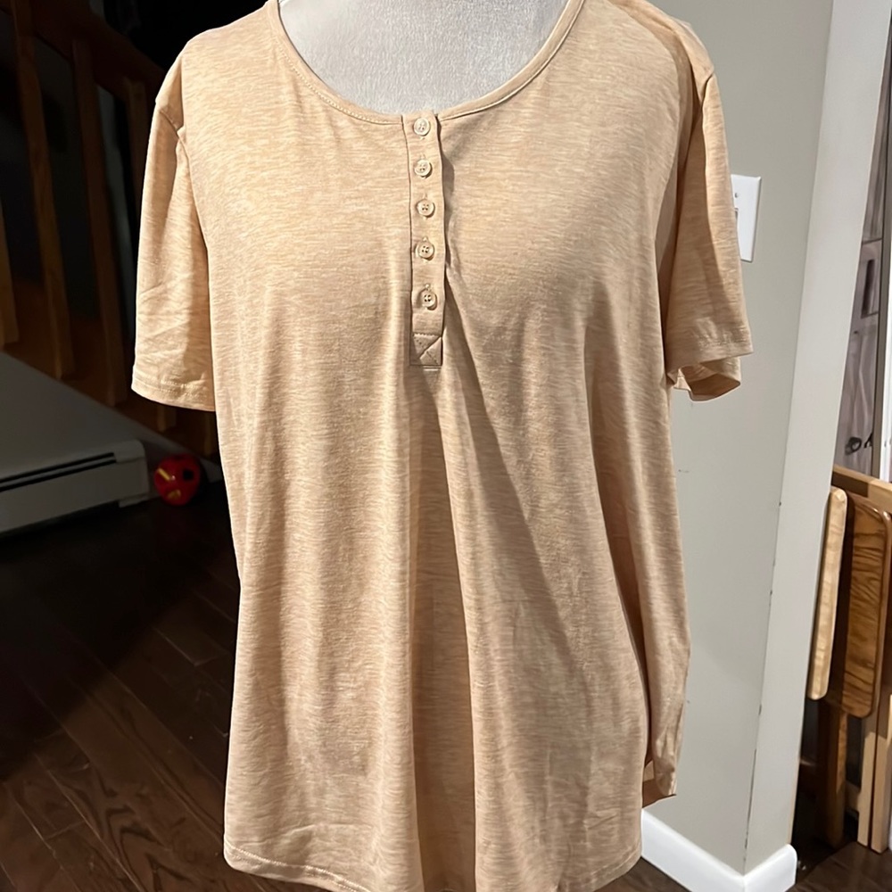 NWOT T-shirt